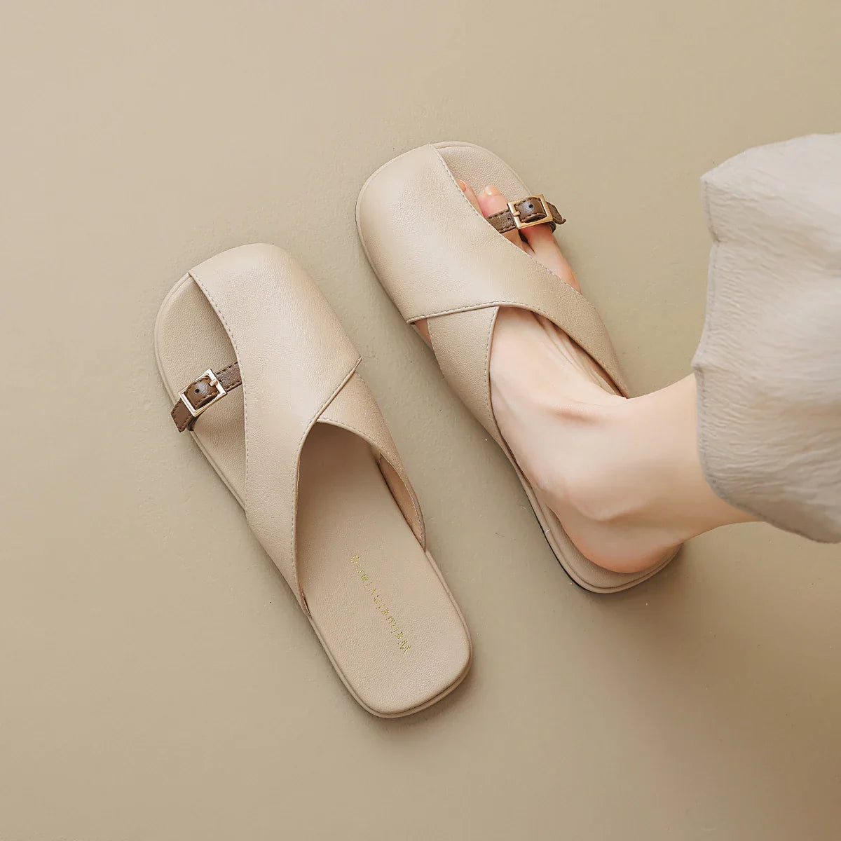 Vienna | Crisscross Sandals